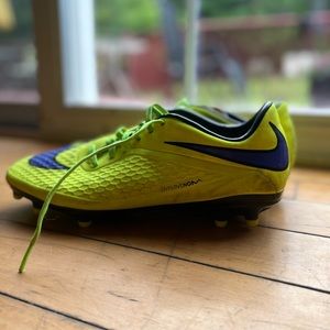 Nike Hypervenom soccer cleats Mens Size 9